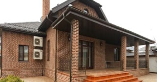 Строительство домов из кирпича с мансардой в Соль-илецке | от 3687 рублей